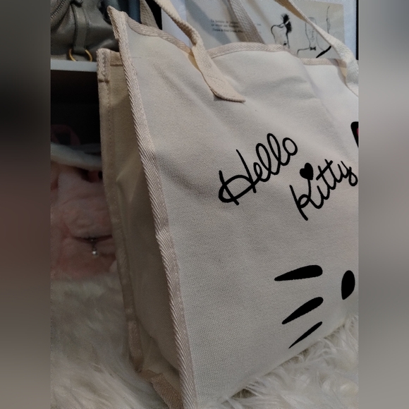 NEW Sanrio Hello Kitty Canvas Tote - Picture 4 of 5